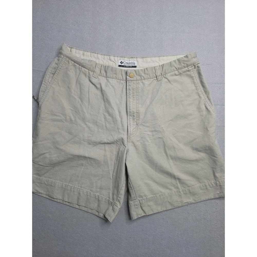 Columbia Chino Shorts Men's‎ 38 Beige 100% Cotton Logo Utility Pocket Flat Front